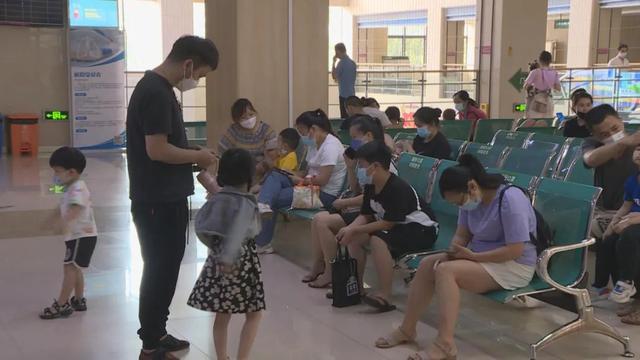 男子同時患甲流支原體燒到額頭冒煙