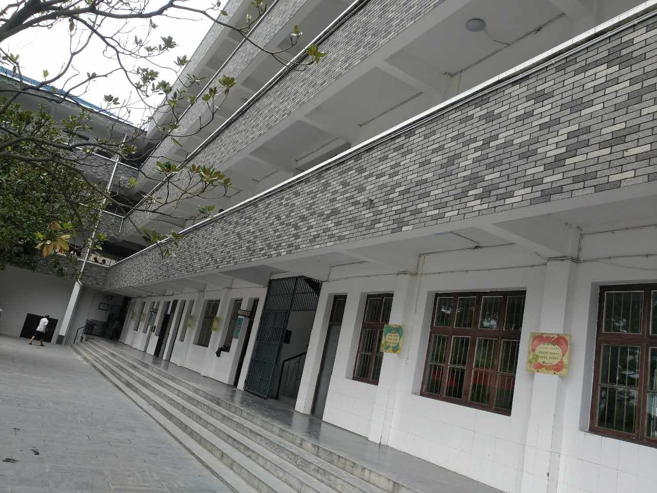 【MCM軟瓷】湖南省懷化市芷江縣荷花池小學軟瓷工程 【MCM軟瓷】湖南省懷化市芷江縣荷花池小學軟瓷工程